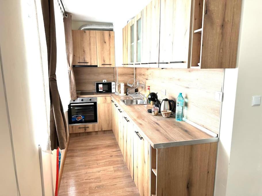 Green Park Apartment - Brand New Studio! Ruse Exteriör bild